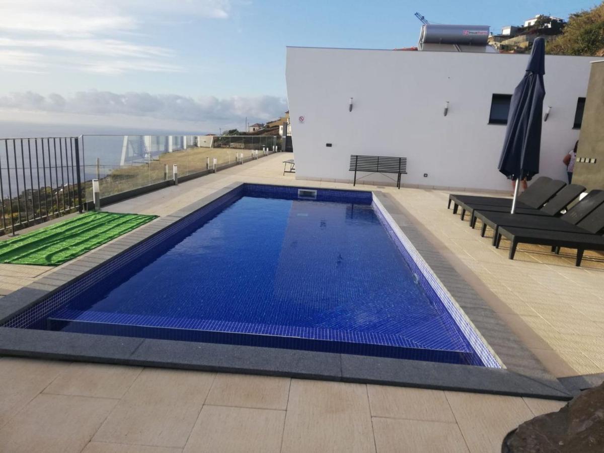 Majestic Seaview Villa ファハ・ダ・オヴェルハ エクステリア 写真