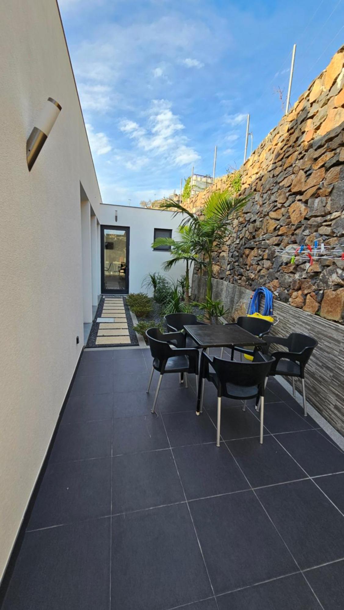 Majestic Seaview Villa ファハ・ダ・オヴェルハ エクステリア 写真