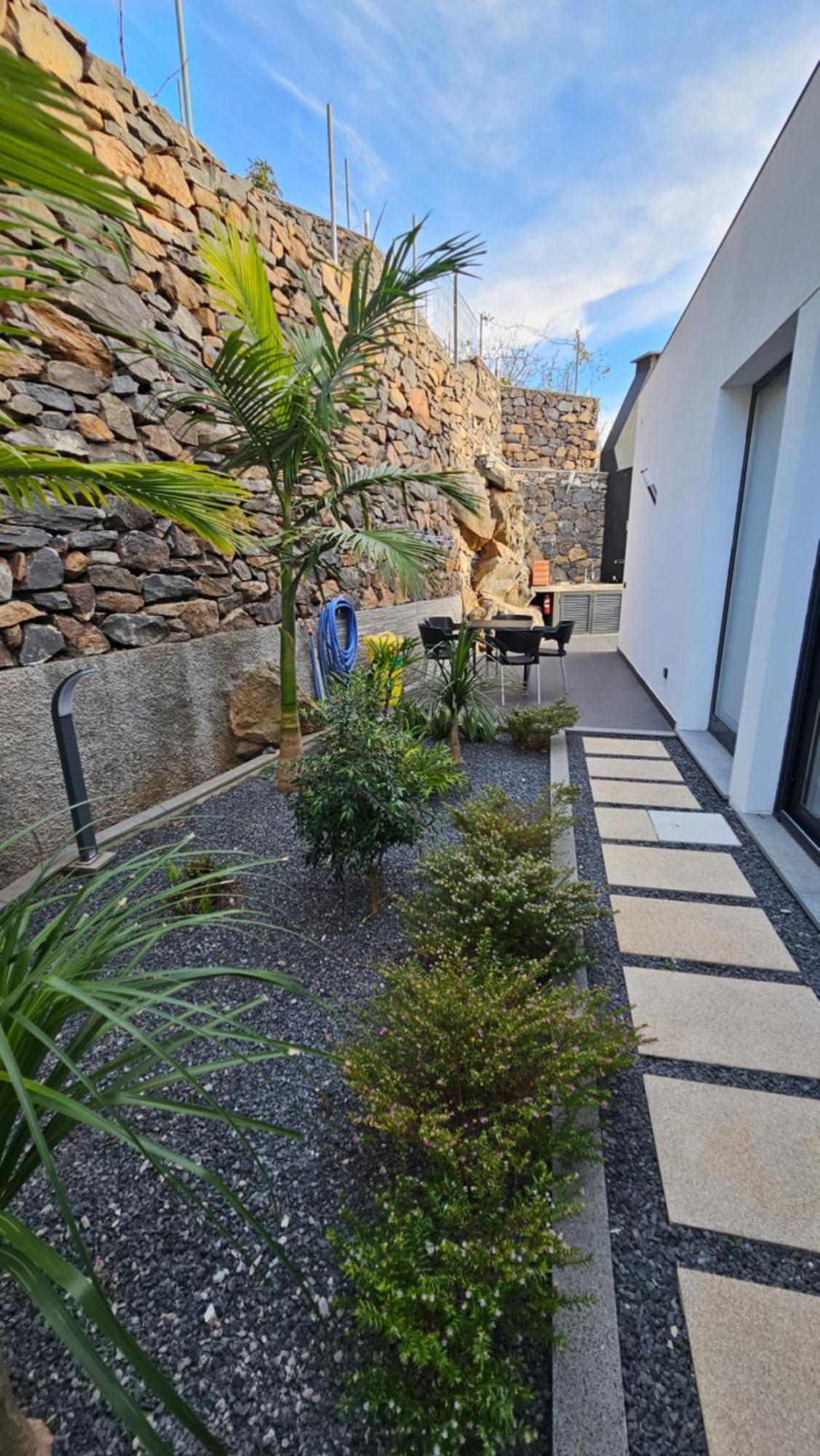 Majestic Seaview Villa ファハ・ダ・オヴェルハ エクステリア 写真
