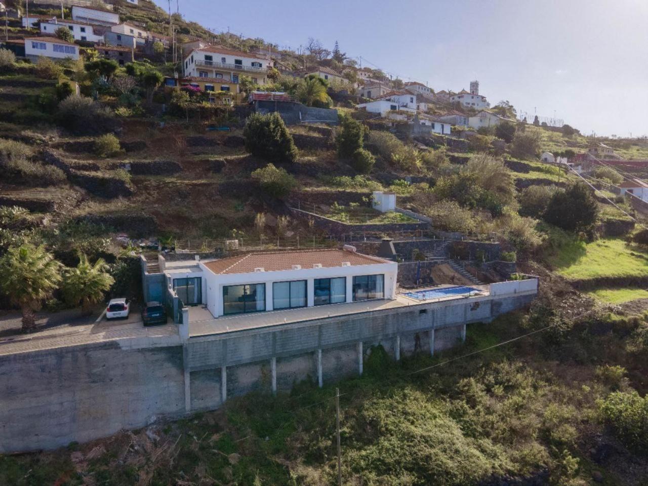 Majestic Seaview Villa ファハ・ダ・オヴェルハ エクステリア 写真